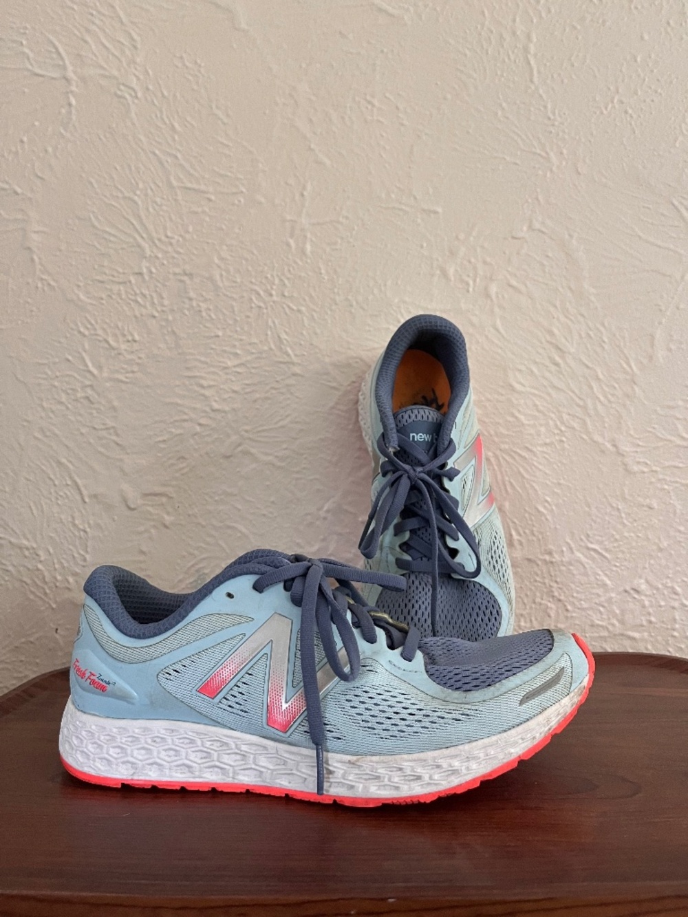 W size 8 New Balance Shoes